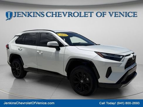 Used 2022 Toyota RAV4 SE AWD/4WD image 1