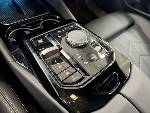 Used 2026 BMW 530i image 18