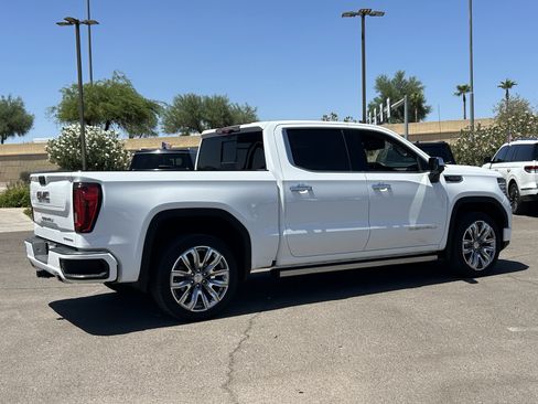 Certified 2023 GMC Sierra 1500 Denali w/ Denali Reserve Package AWD/4WD image 5