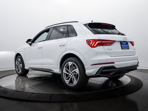 New 2025 Audi Q3 2.0T Premium image 5