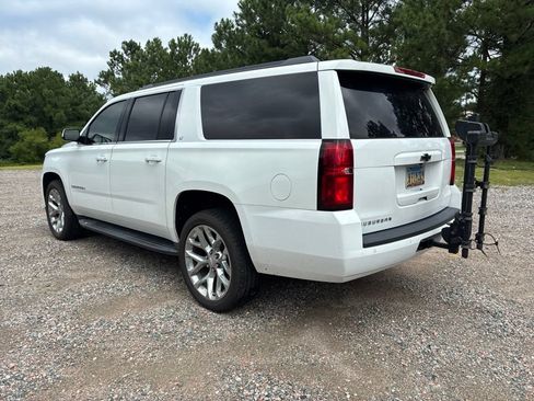 Used 2020 Chevrolet Suburban LT AWD/4WD image 6
