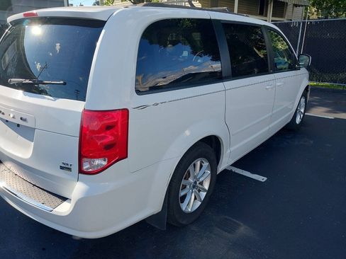 Used 2014 Dodge Grand Caravan SXT FWD image 7