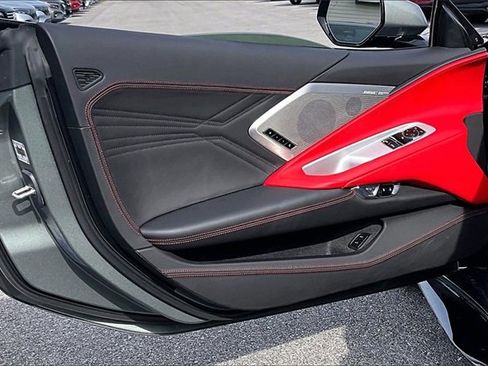 Used 2023 Chevrolet Corvette Z06 w/ Z07 Performance Package image 17