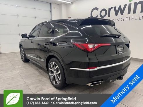 Used 2023 Acura MDX SH-AWD w/ Technology Package image 3