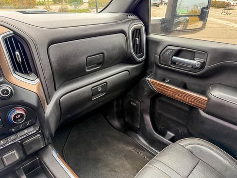 Used 2020 Chevrolet Silverado 3500 High Country w/ LPO, Hitch Package image 19