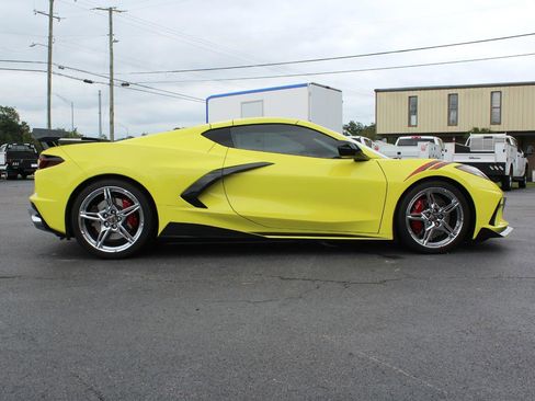 Used 2022 Chevrolet Corvette Stingray Preferred Cpe w/ Z51 Performance Package RWD image 5