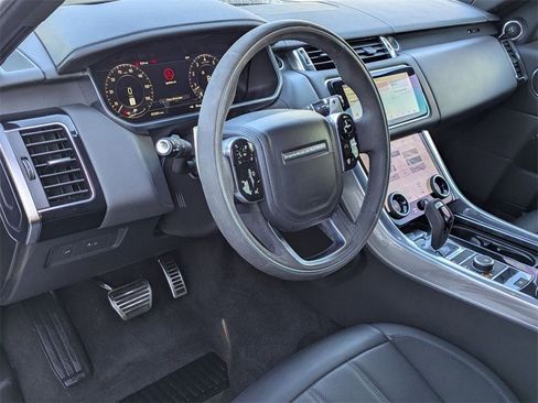 Used 2022 Land Rover Range Rover Sport HST image 4