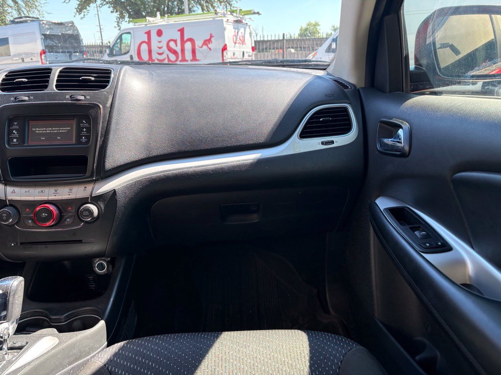 Used 2020 Dodge Journey SE w/ SE Popular Equipment Group FWD image 7