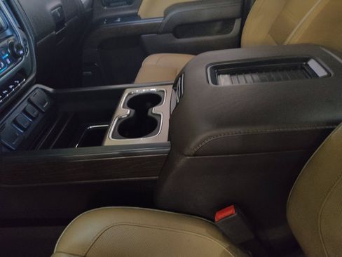 Used 2018 GMC Sierra 1500 Denali AWD/4WD image 26