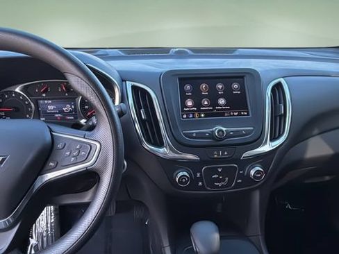 Used 2023 Chevrolet Equinox LT FWD image 10