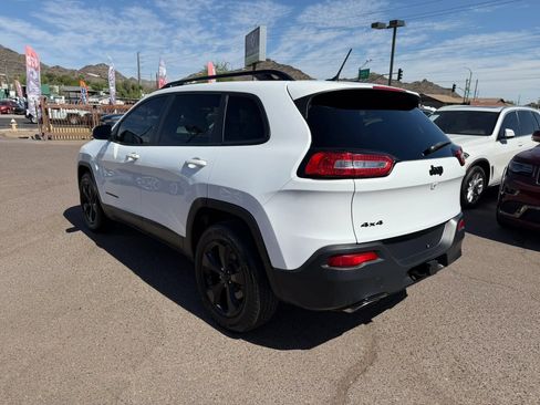 Used 2015 Jeep Cherokee Latitude w/ Cold Weather Group AWD/4WD image 7