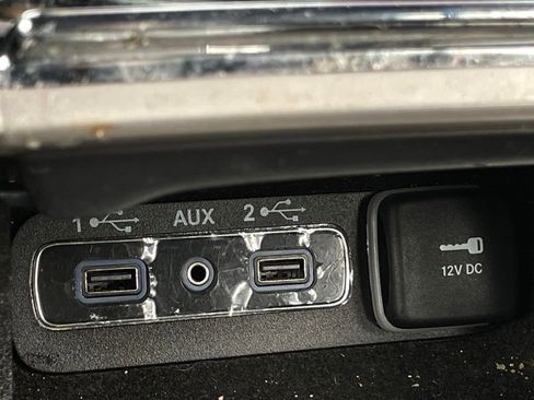 Used 2019 Jeep Grand Cherokee Altitude AWD/4WD image 20
