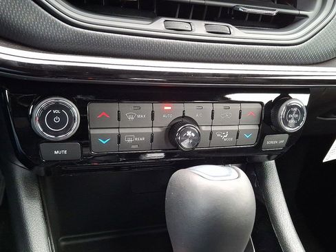New 2026 Jeep Compass Limited AWD/4WD image 13