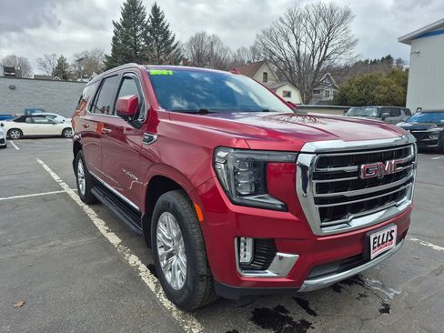 Used 2021 GMC Yukon SLT w/ SLT Luxury Package AWD/4WD image 3