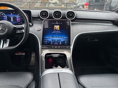 Used 2023 Mercedes-Benz C 300 4MATIC Sedan image 4