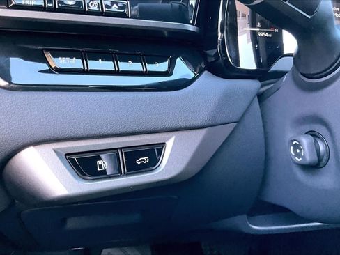 Used 2026 Lexus RX 350 Premium w/ Accessory Package (2T) FWD image 34