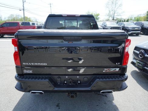 Used 2021 Chevrolet Silverado 1500 LT Trail Boss w/ Convenience Package II AWD/4WD image 8
