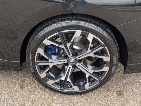 Used 2025 BMW M240i xDrive Coupe image 28