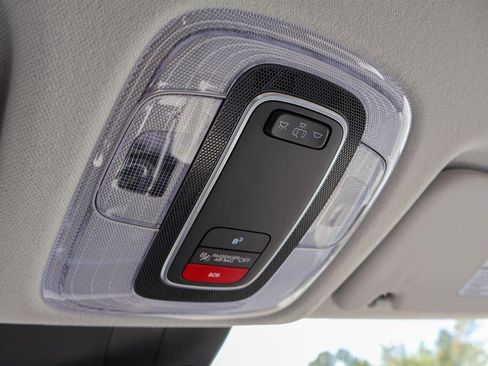 New 2026 Hyundai Kona SE image 19