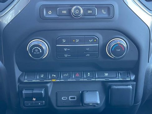 Used 2024 Chevrolet Silverado 2500 Custom w/ Custom Value Package image 12