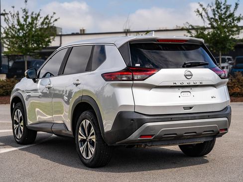 Used 2023 Nissan Rogue SV FWD image 5