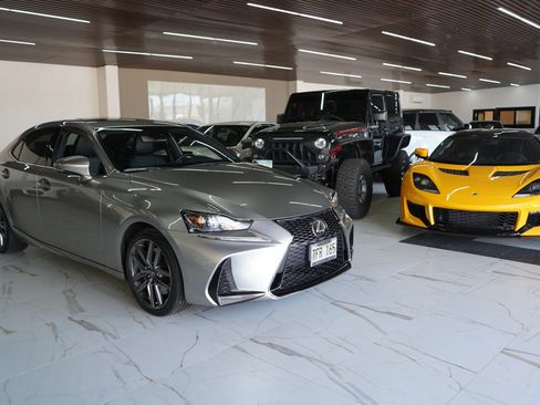 Used 2017 Lexus IS 350 F Sport RWD image 24