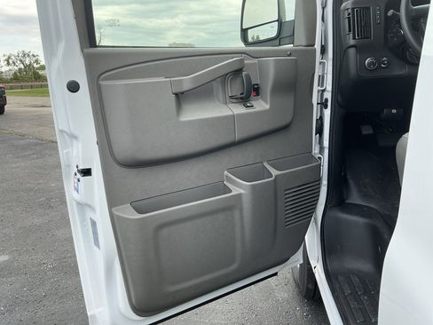 New 2025 Chevrolet Express 2500 w/ Driver Convenience Package RWD image 9