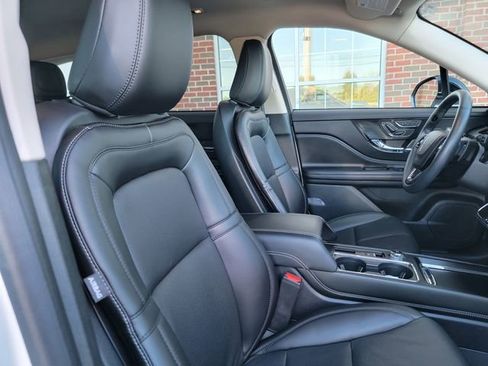 Used 2023 Lincoln Corsair Reserve w/ Equipment Group 201A image 18