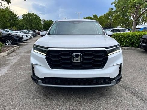 Used 2023 Honda Pilot EX-L image 2