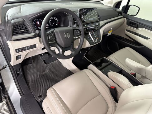 New 2026 Honda Odyssey EX-L image 4