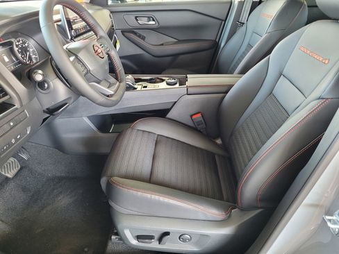 New 2026 Nissan Rogue SV image 9