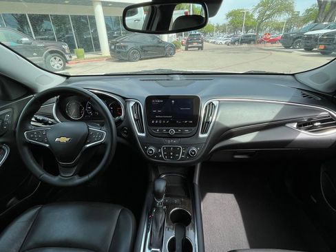 Used 2024 Chevrolet Malibu LT image 11