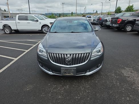 Used 2017 Buick Regal Premium w/ Driver Confidence Package #2 FWD image 7