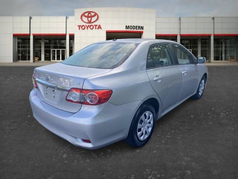 Used 2011 Toyota Corolla LE FWD image 5