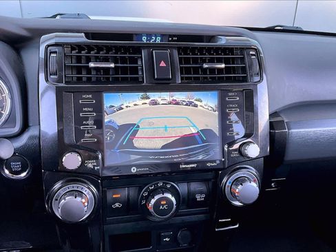 Used 2022 Toyota 4Runner TRD Off-Road image 27