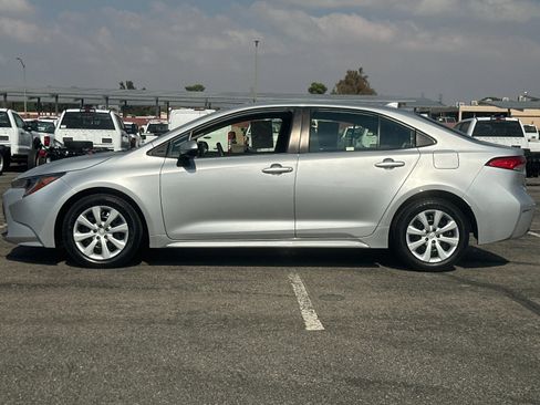 Used 2023 Toyota Corolla LE w/ Carpet Mat Package (TMS) image 7