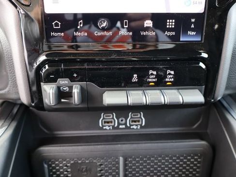 Used 2026 RAM 1500 Big Horn AWD/4WD image 24