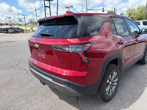 Used 2026 Chevrolet Equinox LT AWD/4WD image 16