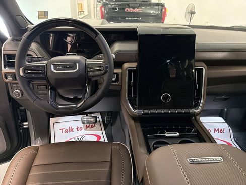 New 2026 GMC Yukon XL Denali Ultimate w/ LPO, Floor Liner Package AWD/4WD image 15