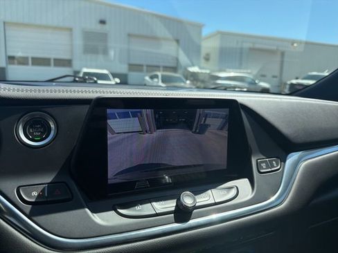 Used 2022 Chevrolet Blazer LT FWD image 15