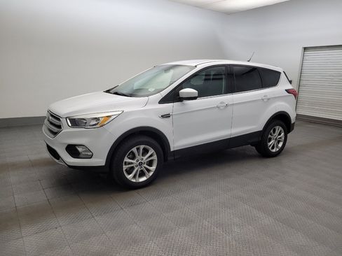 Used 2019 Ford Escape SE AWD/4WD image 2
