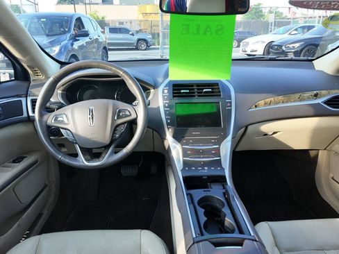 Used 2013 Lincoln MKZ AWD image 9