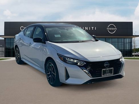 New 2025 Nissan Sentra SR w/ SR Premium Package image 4