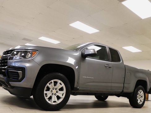 Used 2022 Chevrolet Colorado LT w/ Fleet Safety Package image 13