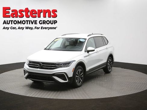 Used 2022 Volkswagen Tiguan S image 54