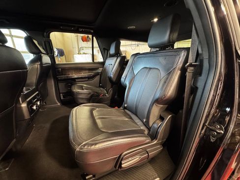 Used 2021 Ford Expedition Max Limited image 16