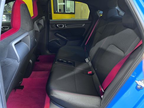 Used 2025 Honda Civic Type R image 18