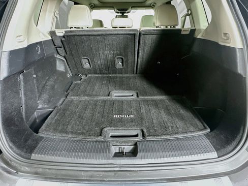 Used 2023 Nissan Rogue SL w/ SL Premium Package FWD image 29