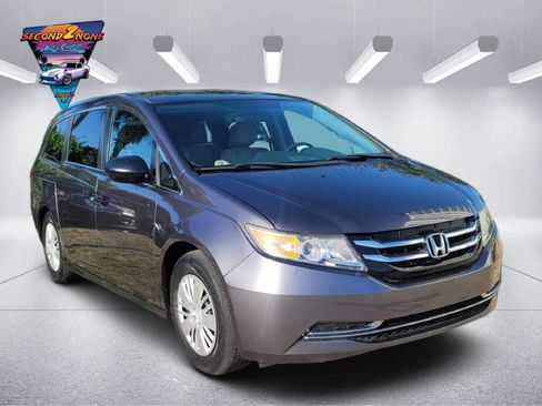 Used 2016 Honda Odyssey LX image 3