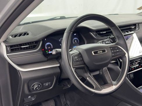 Used 2021 Jeep Grand Cherokee L Limited AWD/4WD image 36